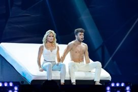 Luca Hänni: So war die Bett-Szene mit Helene Fischer! 71 Luca Hänni: So war die Bett-Szene mit Helene Fischer!