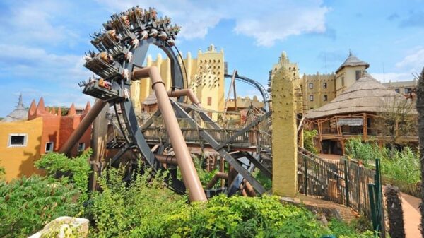 KU 2014 SLIDE940 FREMD 39 BILD phantasialand