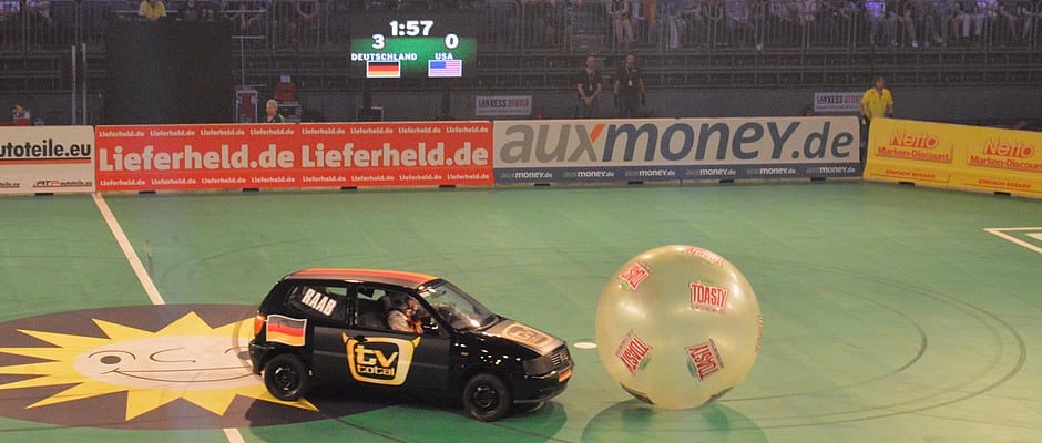 KU 2014 SLIDE940 TV ProSieben Autoball 2 WM BILD kukksi
