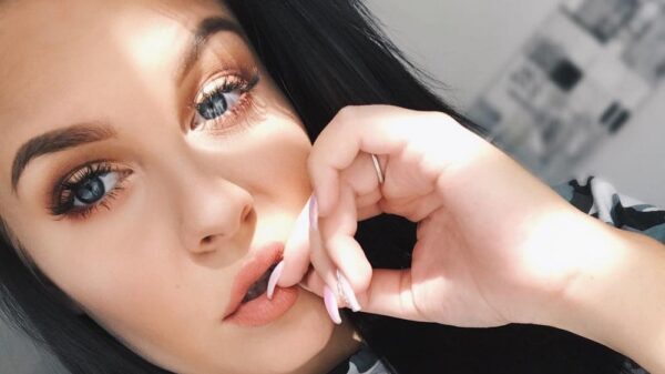 STARS 240 Dagi Bee BILD Instagram