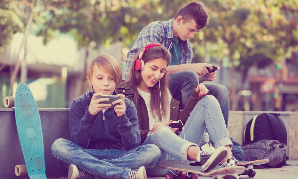 St 127 Jugend BILD iStock