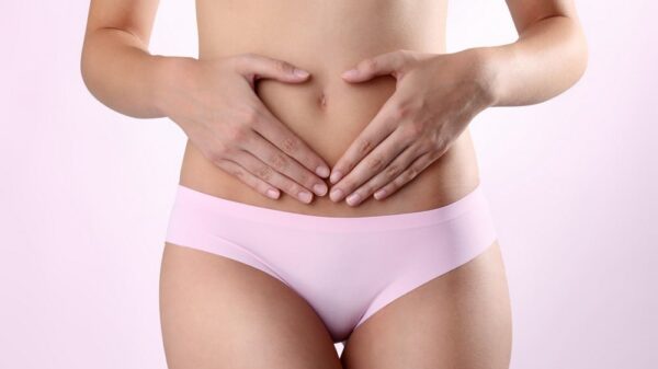 St 25 frau nackt BILD iStock
