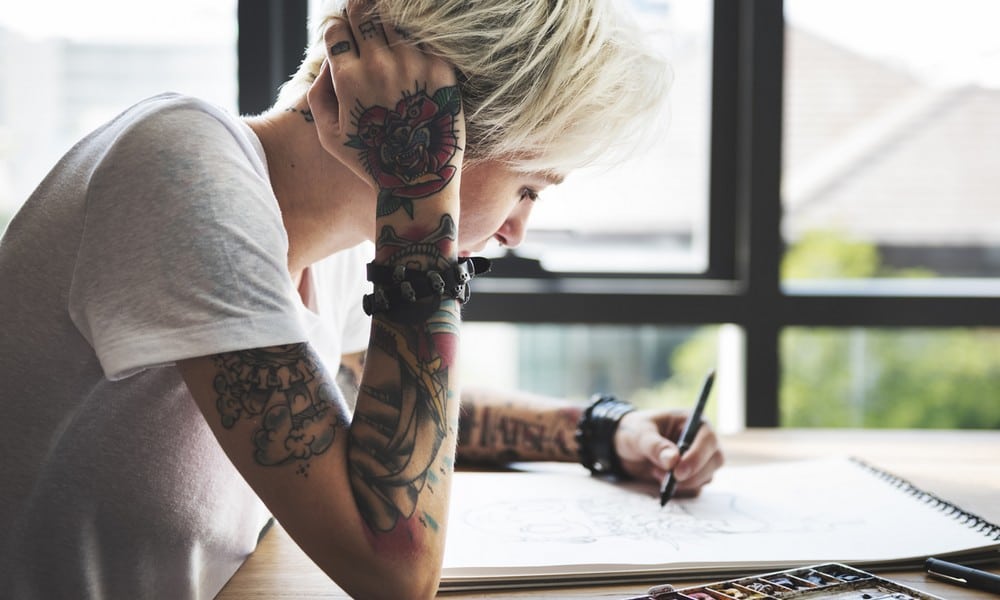 St 280 Tattoo BILD iStock