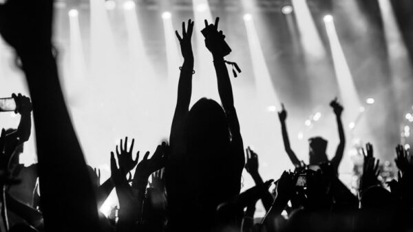 St 327 Festival BILD iStock