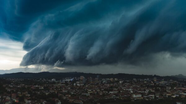 St 329 Unwetter BILD iStock
