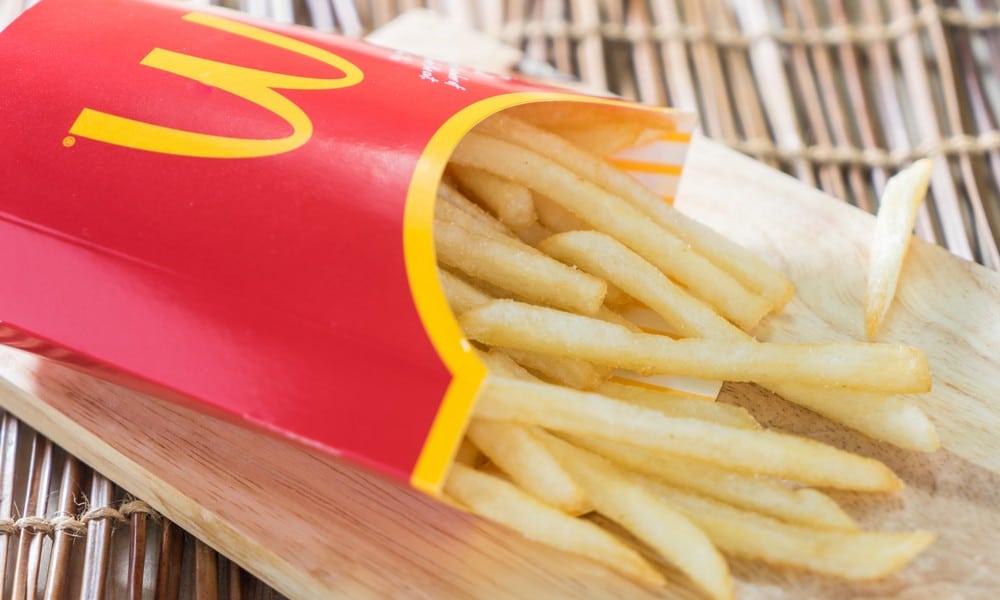 So bekommt du bei McDonald's eine zweite Pommes gratis dazu 61 St 364 BILD iStock
