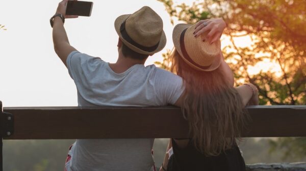 St 8 Paar BILD iStock
