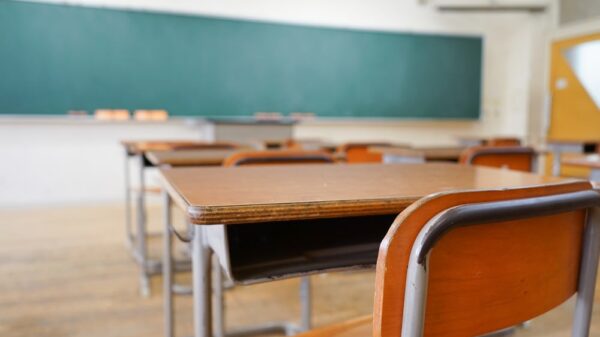 St 94 schule BILD iStock