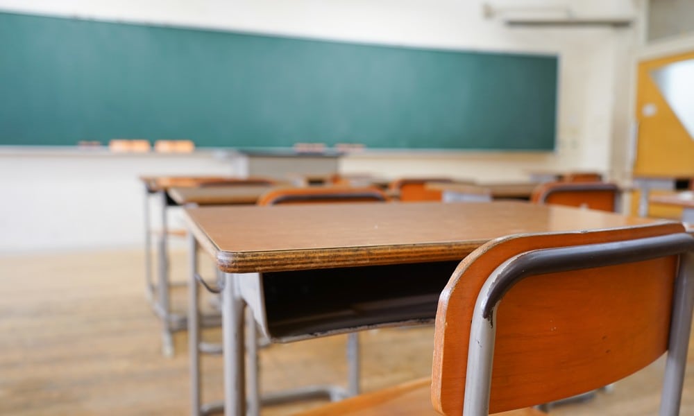 St 94 schule BILD iStock