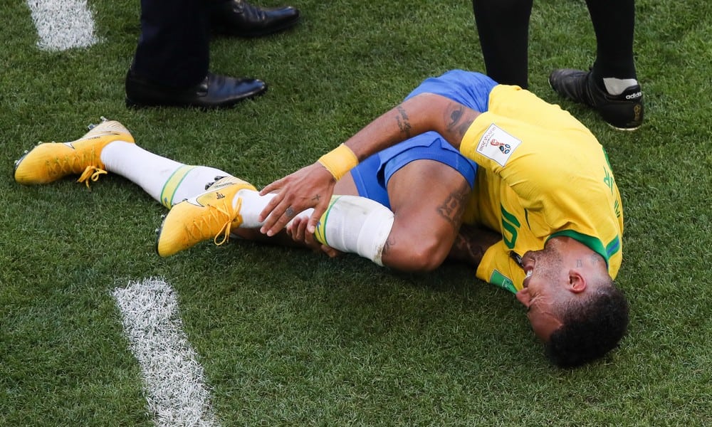 WM 2018: Nachgerechnet! So viele Minuten lag Neymar am Boden 61 dpa 28 BILD dpa