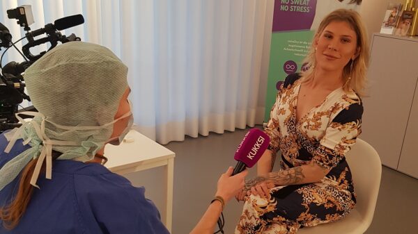 KUKKSI-Reporter Oliver Stangl und rielle Rippegather