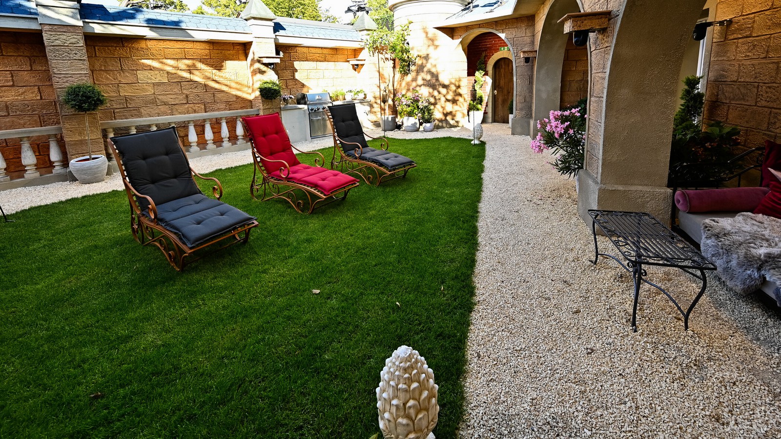 Promi Big Brother 2020: Die ersten Bilder aus dem Haus! 77 Das Märchenschloss bei "Promi Big Brother"
