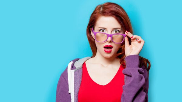 Frau mit Brille