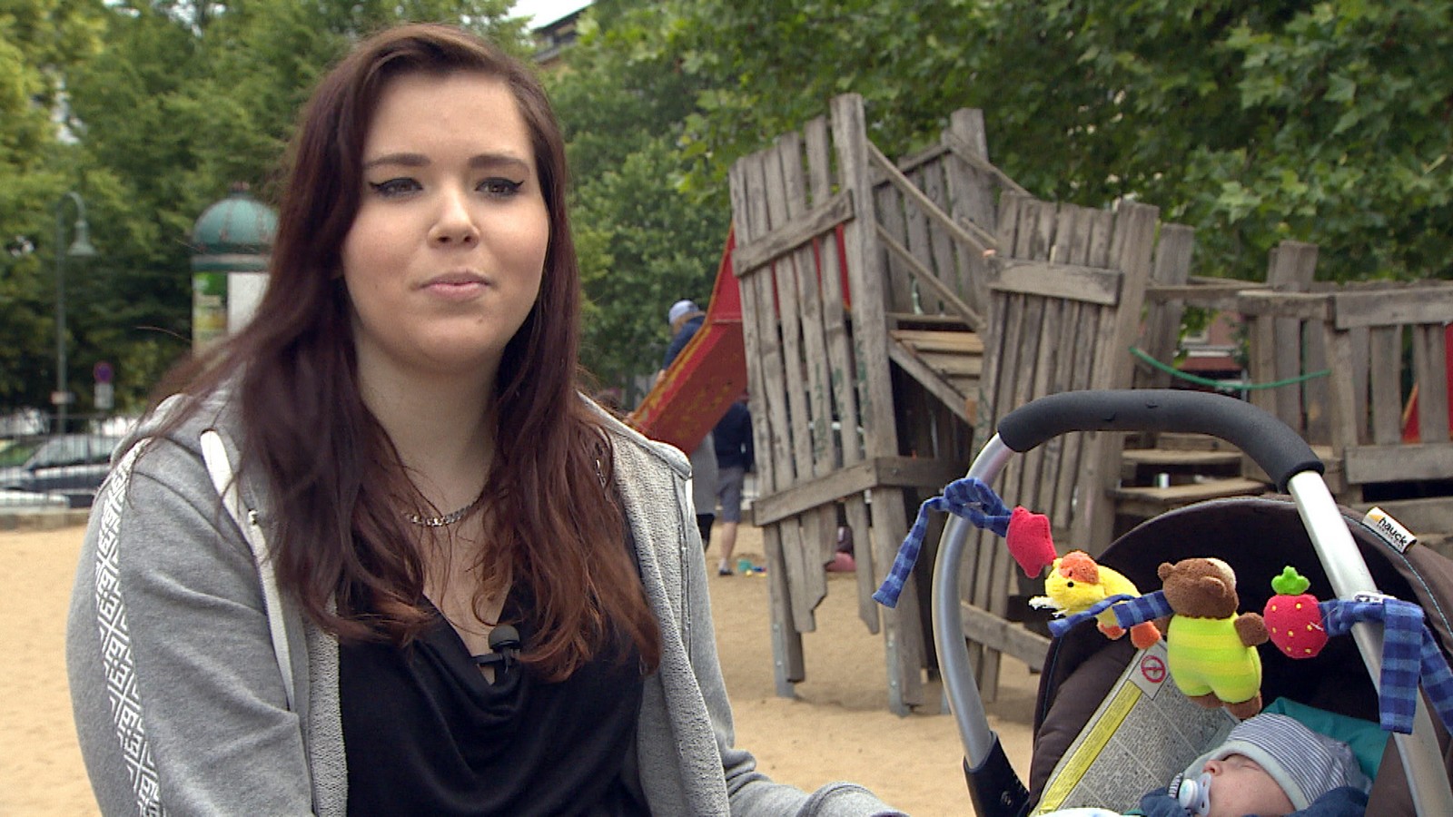 Verena bei "Teenie-Mütter"