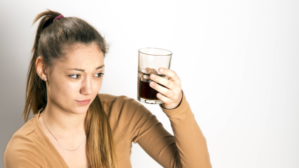 Das passiert, wenn du regelmäßig Cola trinkst