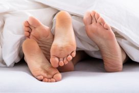 Sex bei Erkältung: Gefährlich oder gute Idee? Darauf sollte man achten 69 Sex bei Erkältung: Gefährlich oder gute Idee? Darauf sollte man achten