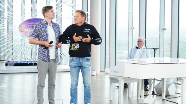 Marvin Hellwig und Dieter Bohlen bei DSDS 2023