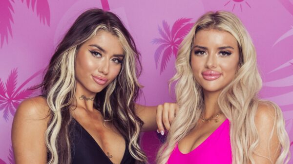 Vanessa und Jenny bei "Love Island"