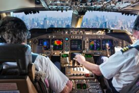 Im Flugzeug: Darum essen Co-Pilot und Pilot an Bord niemals dasselbe