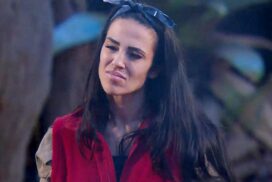 Elena Miras tobt: Komplette Eskalation! Dschungelcamp spaltet sich in zwei gegnerische Lager 67 Elena Miras tobt: Komplette Eskalation! Dschungelcamp spaltet sich in zwei gegnerische Lager