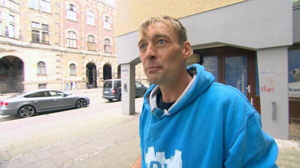 Stephan aus "Hartz Rot Gold"