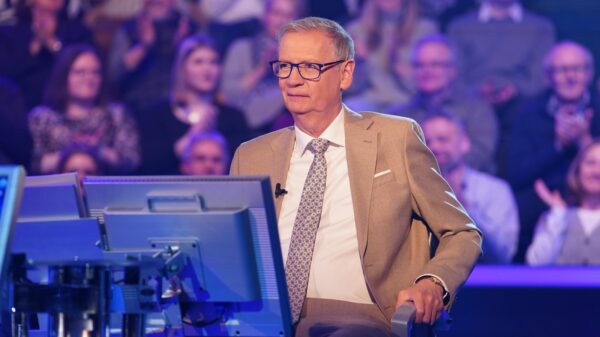 "Wer wird Millionär?": Günther Jauch sitzt an seinem 20. Hochzeitstag im Studio - "Sollen wir Ihre Frau anrufen?" 42 Günther Jauch bei "Wer wird Millionär?"