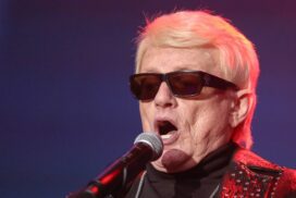 Er fordert 250.000 Euro Schmerzensgeld: Heino verklagt die AfD! 62 Er fordert 250.000 Euro Schmerzensgeld: Heino verklagt die AfD!