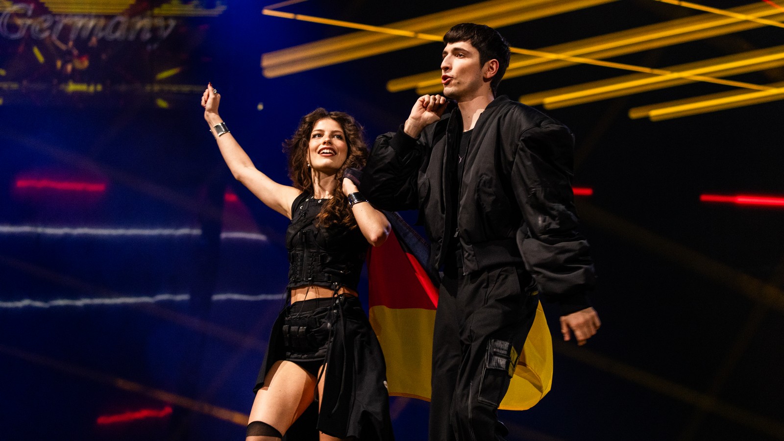 Schwere Vorwürfe: ESC-Star Abor soll rechten Content geteilt haben 61 Abor & Tynna