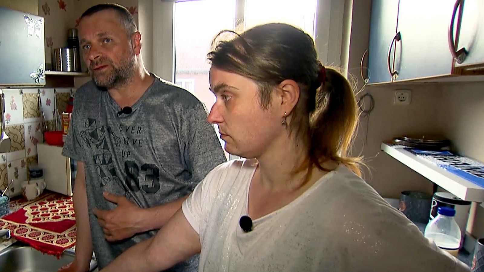 "Hartz Rot Gold": Bürgergeld-Empfängerin Jessica verschweigt Minijob beim Jobcenter - das hat heftige Konsequenzen 61 Jessica und Olaf bei "Hartz Rot Gold"