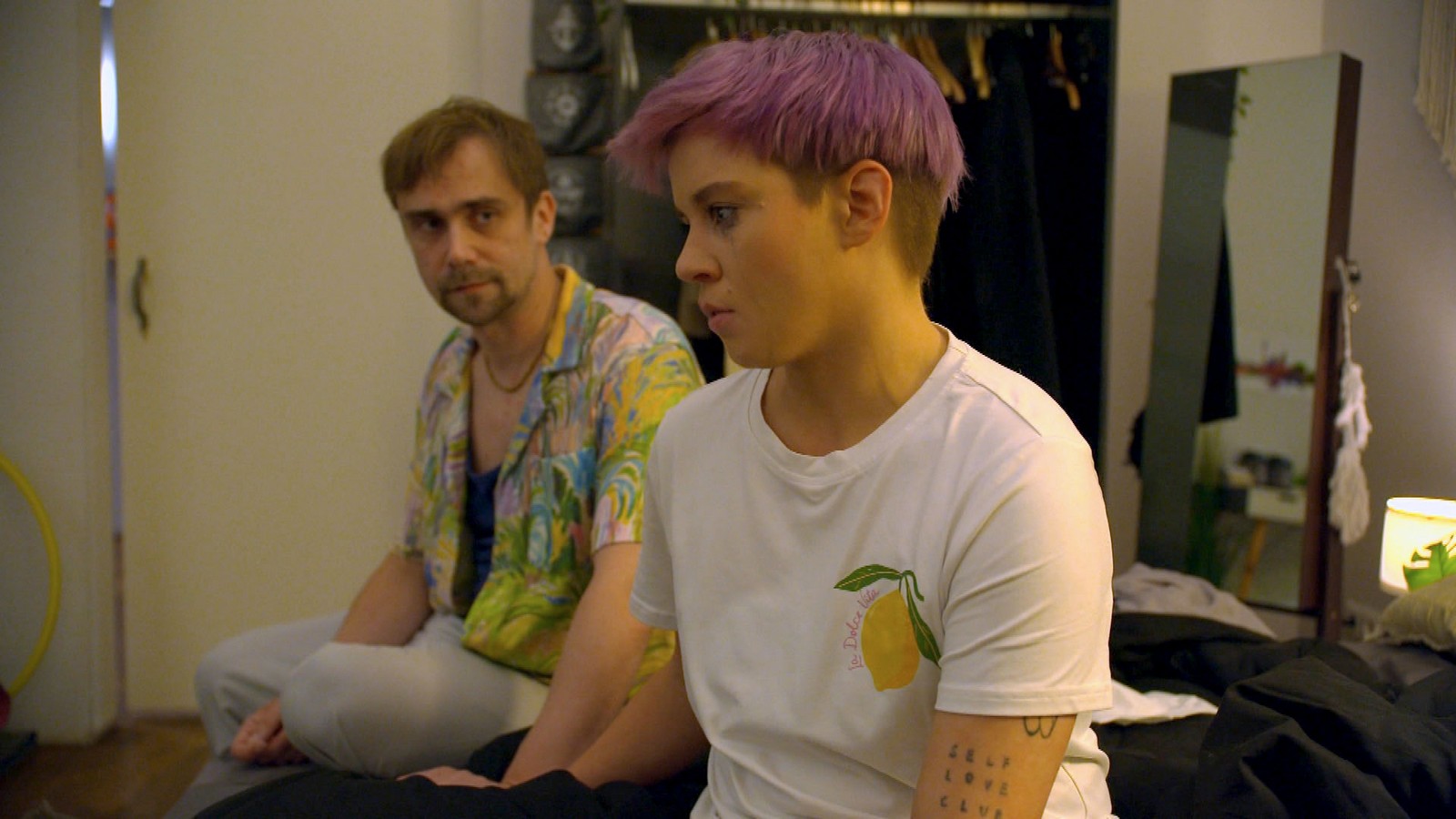 "Berlin - Tag & Nacht": Indira erhält eine HIV-Diagnose! 61 Indira und Schmidti bei "Berlin - Tag & Nacht"
