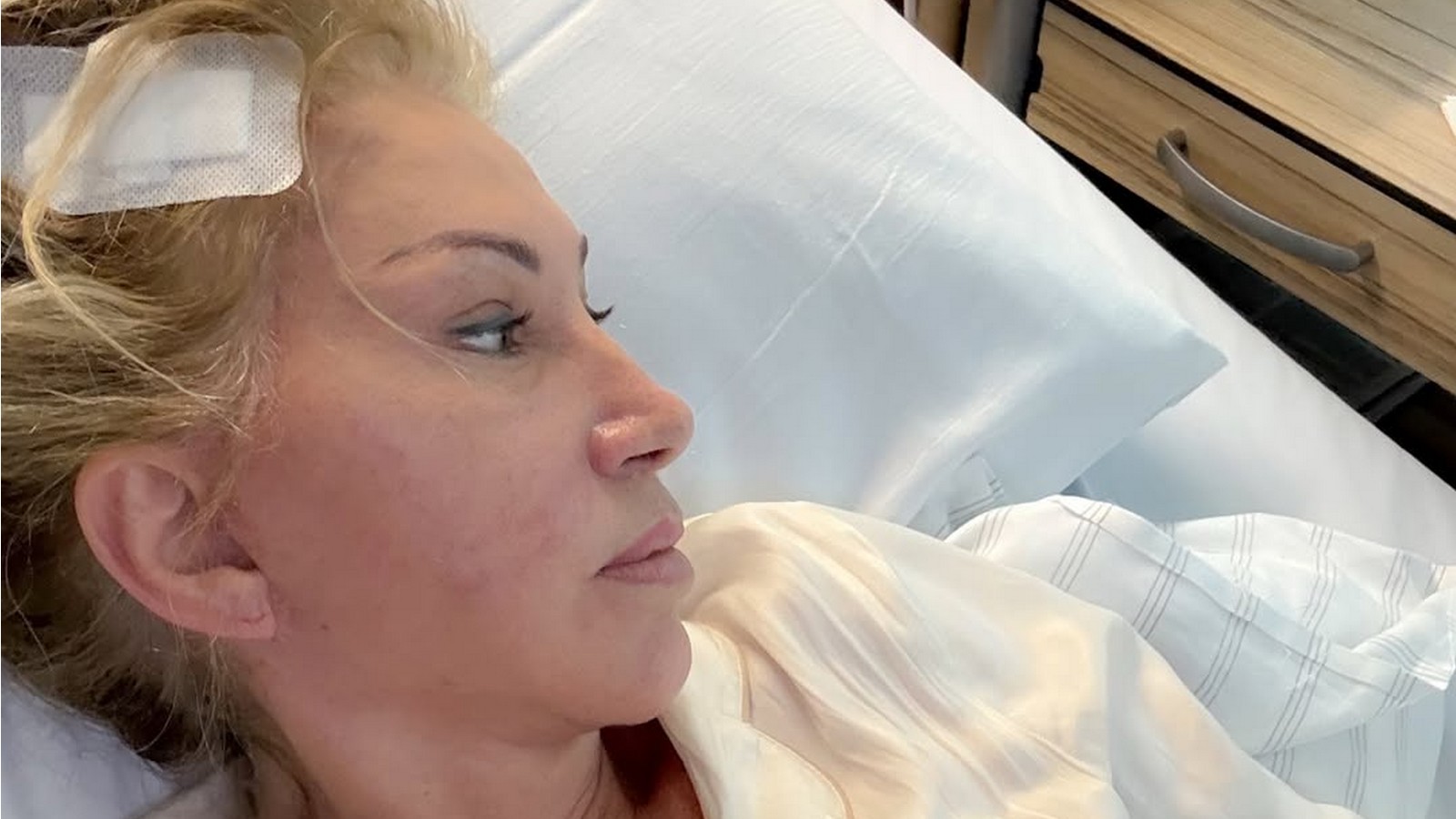 Neurologe erklärt: So läuft die Hirn-OP bei Carmen Geiss ab 61 Carmen Geiss
