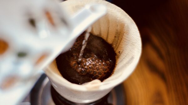 Kaffee aufgießen