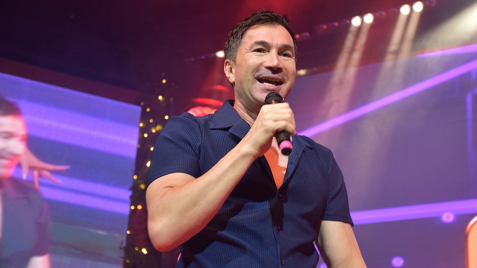 Viel Liebe zum Saison-Finale auf Mallorca: Heiratsantrag bei Auftritt von Lucas Cordalis 61 Lucas Cordalis im Megapark Mallorca