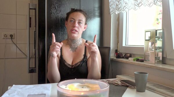 Janine aus "Hartz und herzlich"