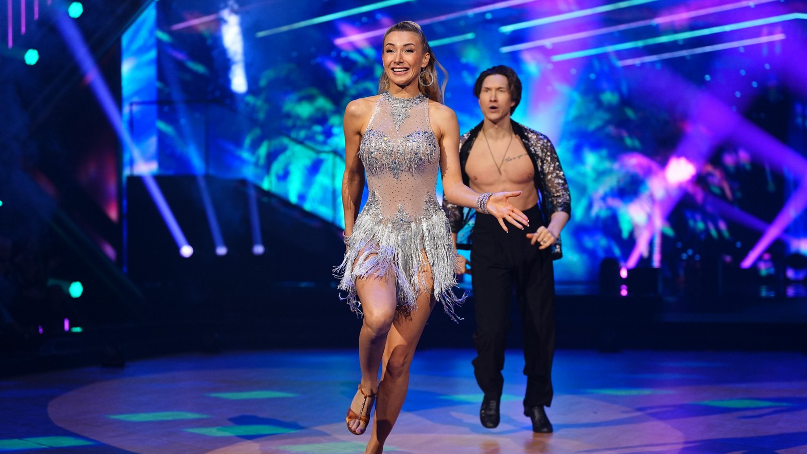 "Let's Dance" 2026: Heftige Jury-Kritik für Anna-Carina Woitschack - "Den Mist, den du unten getanzt hast, hast du oben gut verkauft" 61 Anna-Carina Woitschack und Evgeny Vinokurov bei "Let's Dance" 2026
