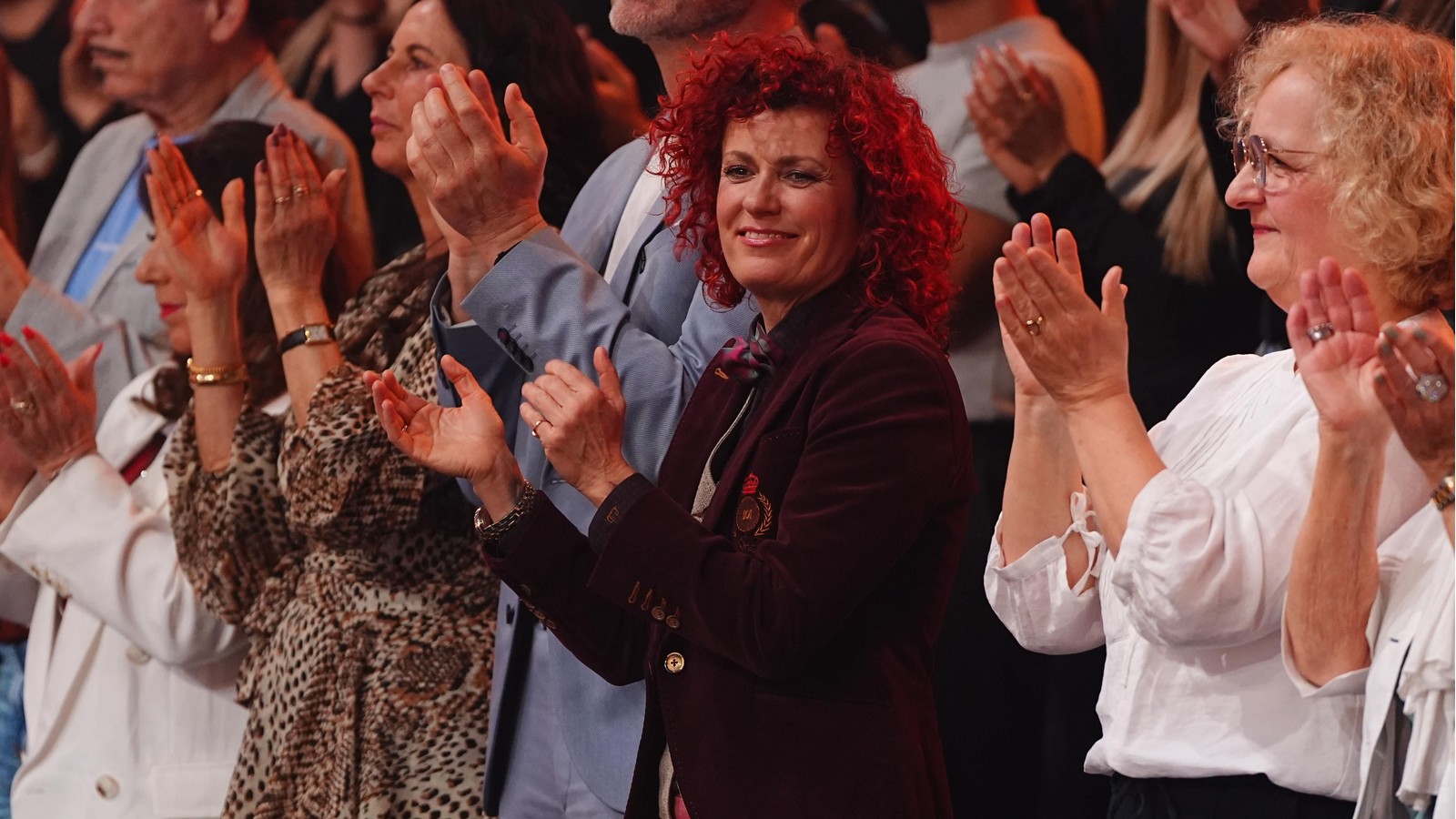 "Let's Dance" 2026: Mit diesem Tanz rührt Nadja Benaissa Bandkollegin Lucy zu Tränen 72 Lucy Diakovska bei "Let's Dance" 2026