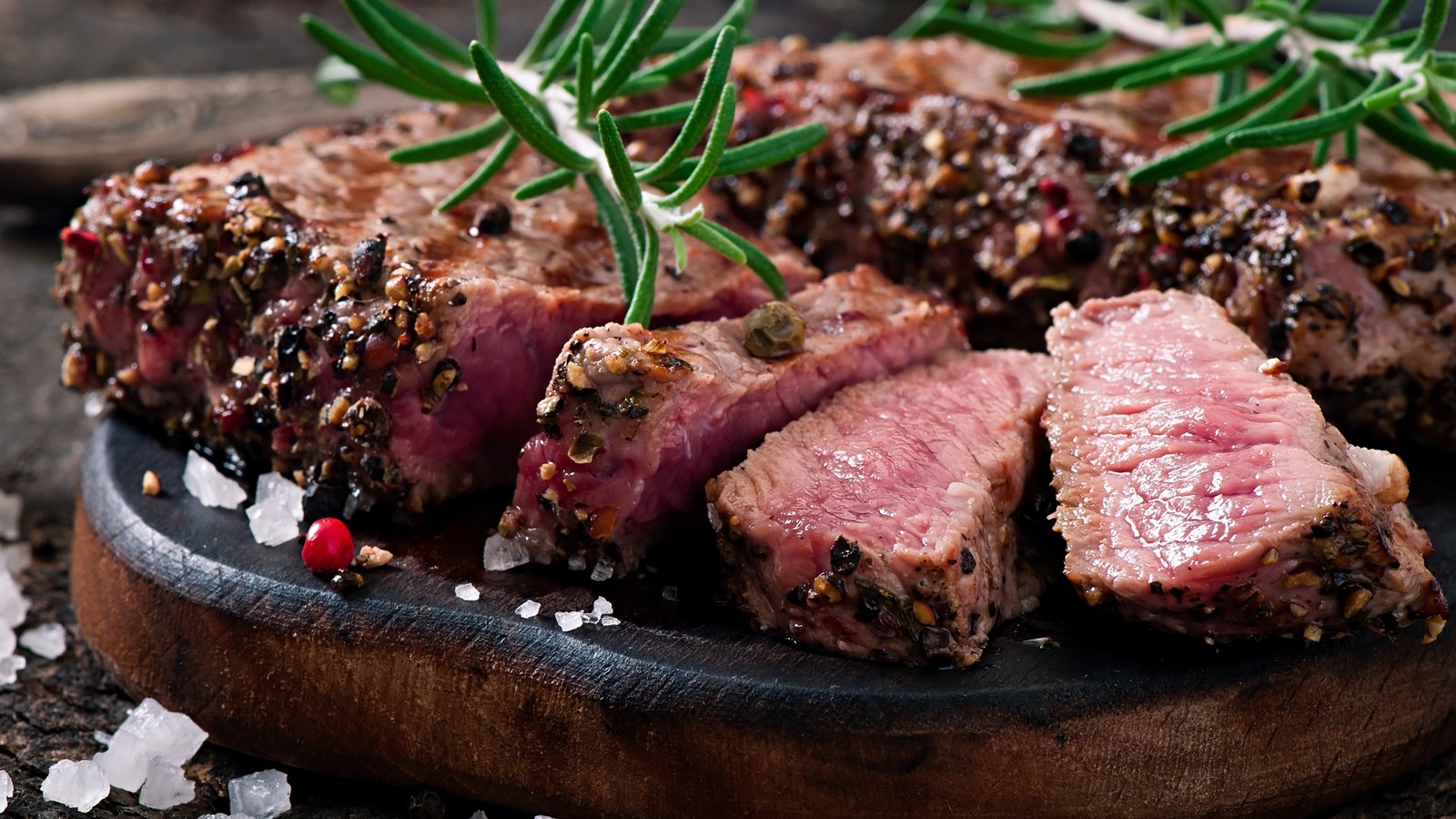 Steak gegen Periodenbeschwerden: Was wirklich am TikTok-Trend dran ist 61 Rindersteak