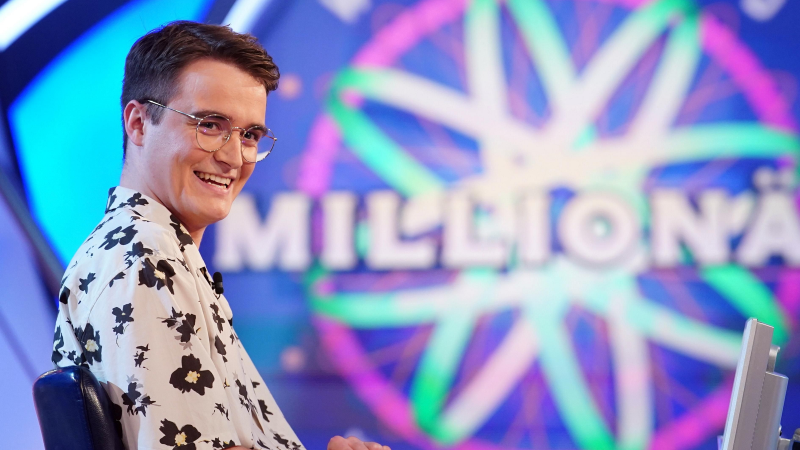Kandidat verrät: Das passiert hinter den Kulissen von "Wer wird Millionär?" 61 Luke Rothfuchs bei "Wer wird Millionär?"