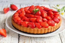 Mit diesem Trick weicht der Boden vom Erdbeerkuchen nicht durch