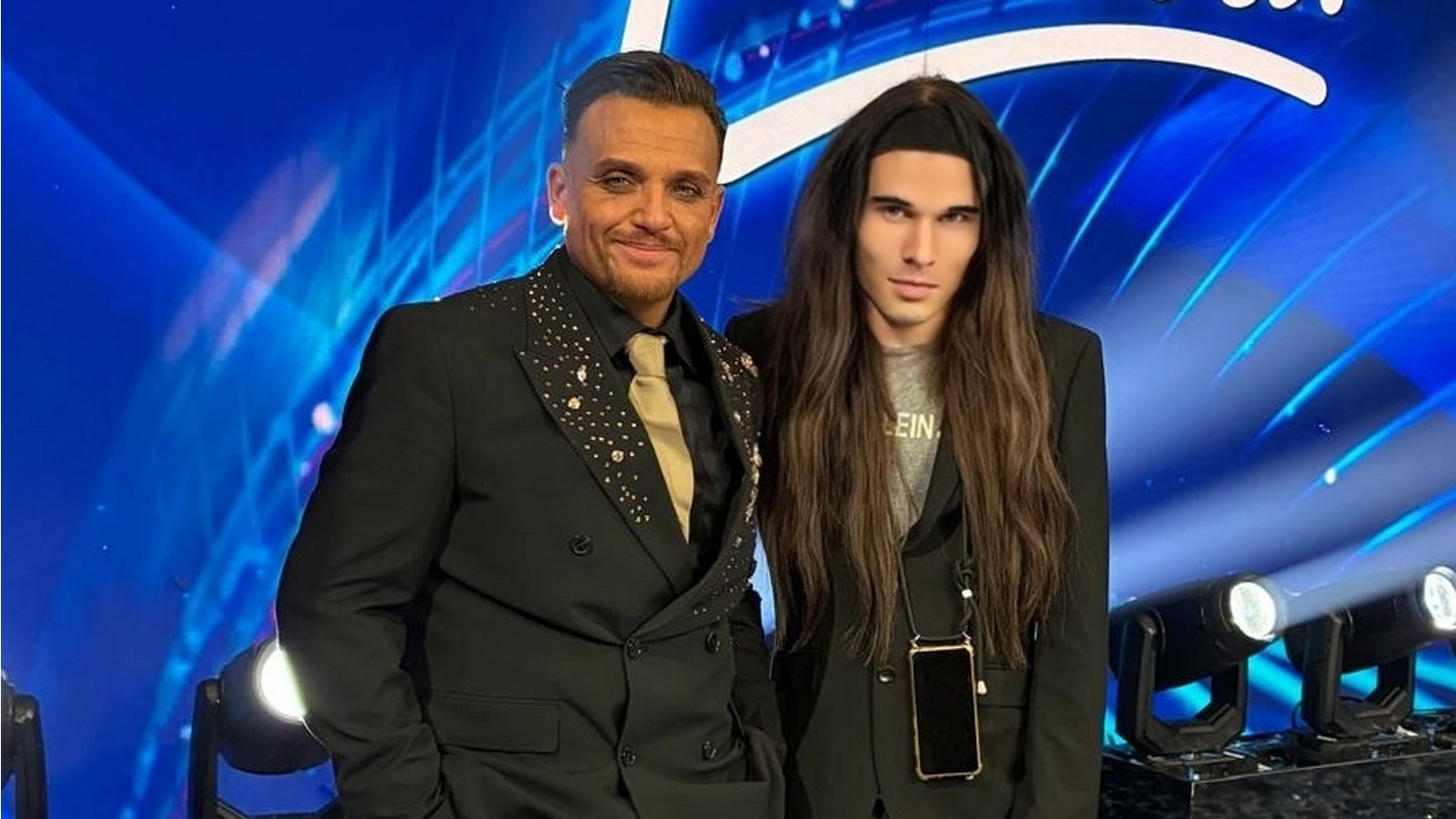Erste Worte: So fühlt sich Menowin Fröhlich nach seinem DSDS-Sieg 72 Menowin Fröhlich und Oliver Stangl bei DSDS