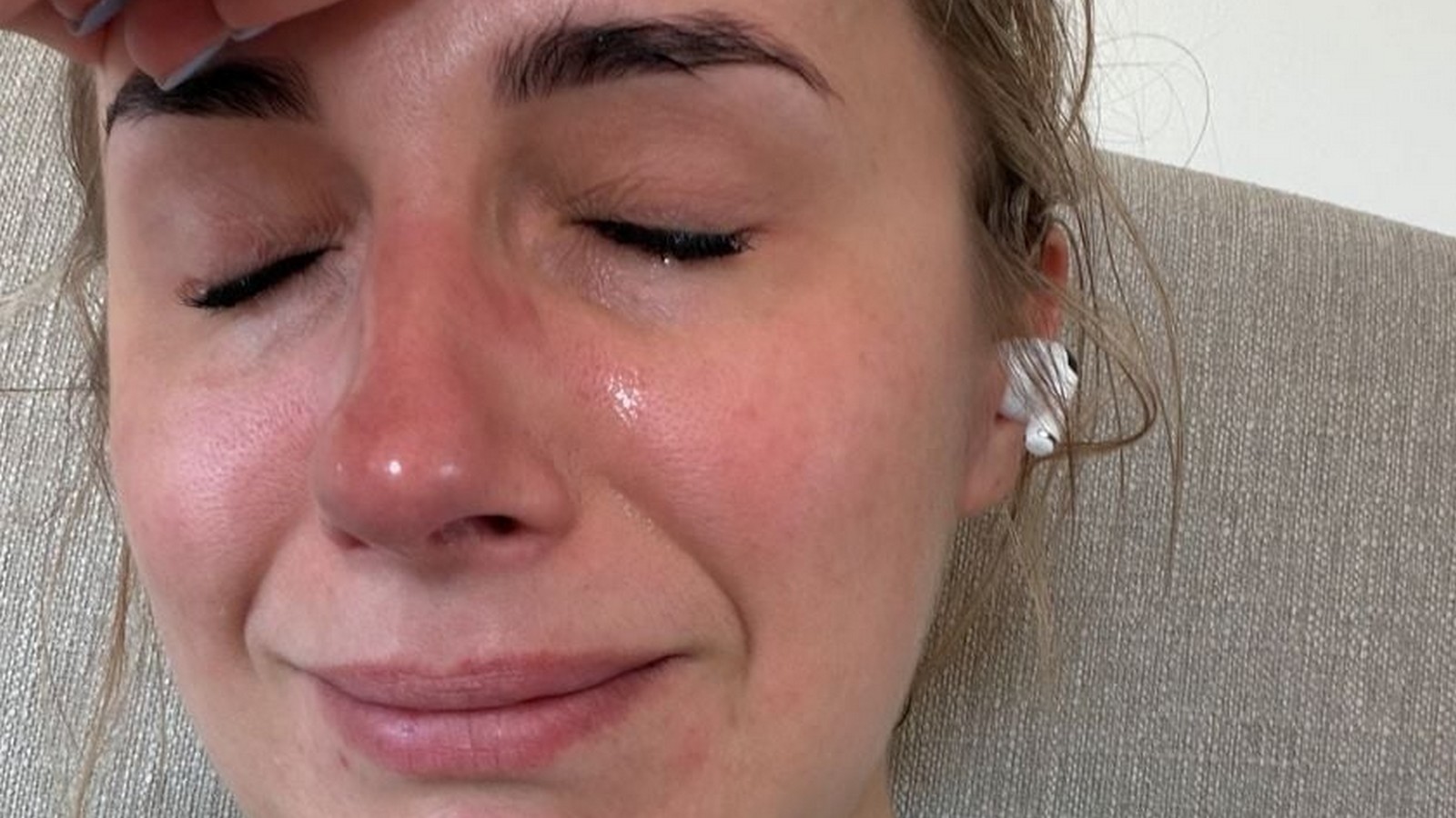 "Herz zerrissen": Anna Heiser bangt weiter um Tochter Alina 61 Anna Heiser