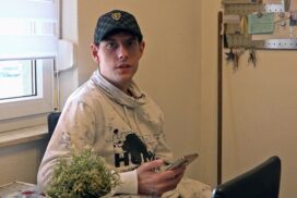 "Hartz und herzlich": Bürgergeld-Empfänger Pascal überfordert mit Haushalt - "Wie ein 8-Stunden-Job“ 62 „Hartz und herzlich“: Bürgergeld-Empfänger Pascal überfordert mit Haushalt – „Wie ein 8-Stunden-Job“