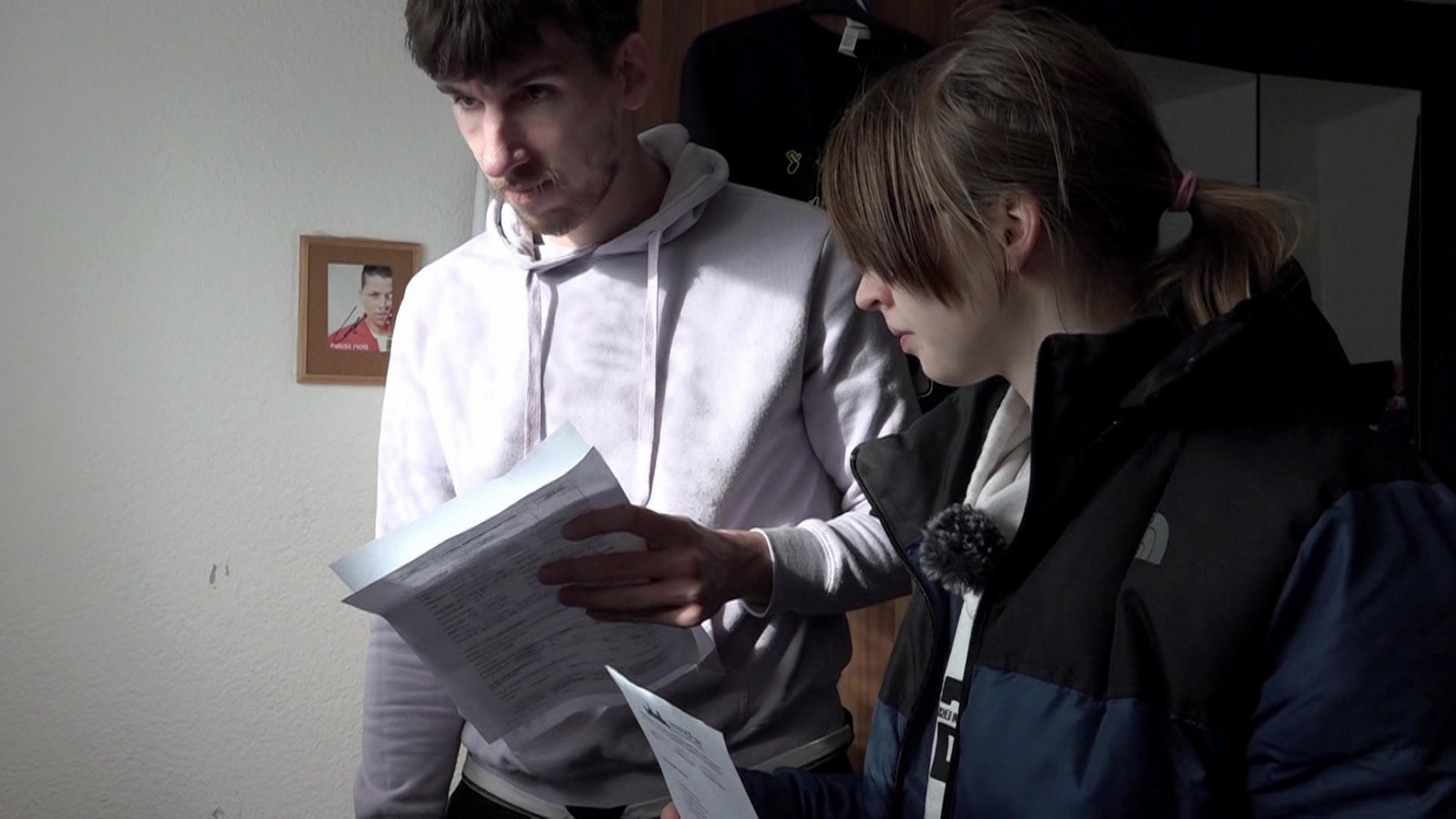 "Hartz und herzlich": Jasmin und Maik stellen Bürgergeld-Antrag - "damit wir die Aufstockung bekommen" 61 Jasmin und Maik aus "Hartz und herzlich"