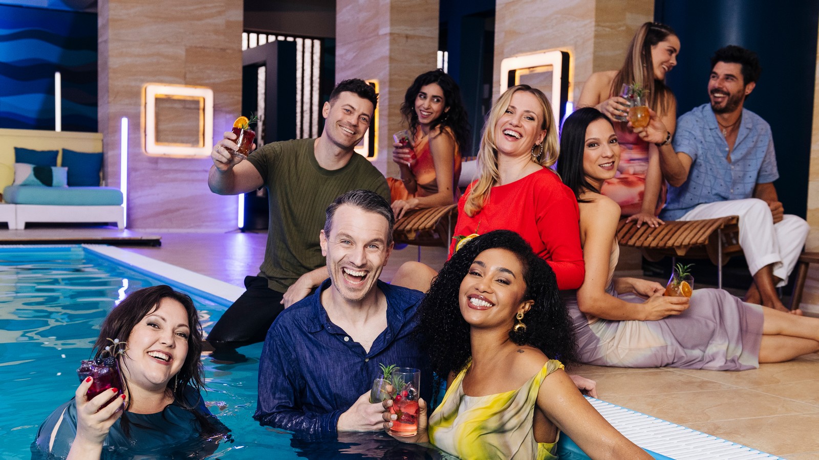 "Unter uns": AWZ-Stars reagieren auf RTL-Aus ihrer „geliebten Daily-Schwester“ 61 "Alles was zählt"