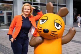 Nachfolger steht bereits fest: Annette Frier verlässt "Die große Maus-Show" 64 Nachfolger steht bereits fest: Annette Frier verlässt „Die große Maus-Show“