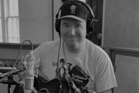 Nach mehreren Hirntumoren: Gitarrist Chad Gilbert stirbt mit nur 45 62 Nach mehreren Hirntumoren: Gitarrist Chad Gilbert stirbt mit nur 45