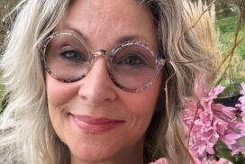 Überraschungs-Auftritt am Ballermann: Schlager-Ikone Claudia Jung tritt im Megapark auf 62 Überraschungs-Auftritt am Ballermann: Schlager-Ikone Claudia Jung tritt im Megapark auf