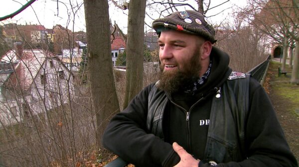 "Hartz Rot Gold": Bürgergeld-Empfänger Paddy bezieht Haus für 720 Euro Miete 28 Paddy aus "Hartz Rot Gold"