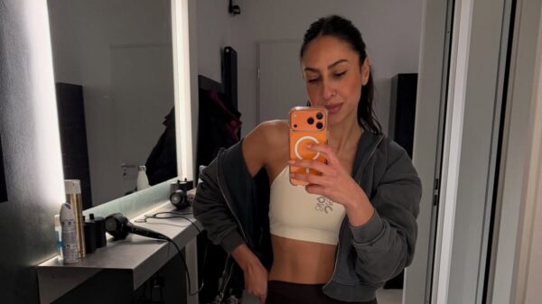 "Was hast du getan?": SAT.1-Moderatorin Melissa Khalaj nach Flug von Polizei abgefangen 21 Melissa Khalaj