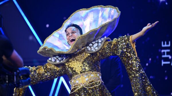 Prince Damien besorgt über AfD-Zuspruch: "Für einige könnte das ein schmerzhaftes Erwachen werden" 21 Prince Damien bei "The Masked Singer" 2026